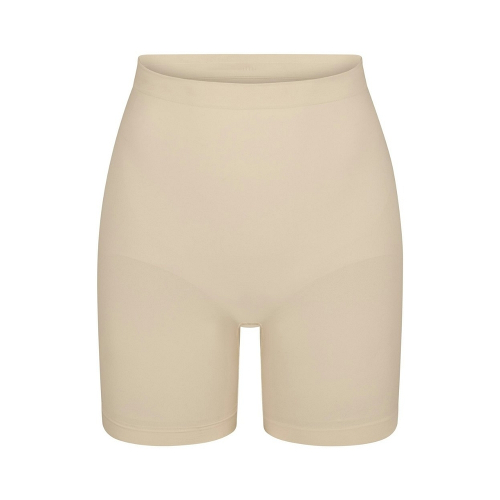Skims Seamless Sculpt Mid Thigh Short